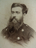 Photo CDV Gustav Schmidt à Erfurt  Portrait Militaire Allemand  Grosse Barbe  CA 1870 - L436 - Old (before 1900)