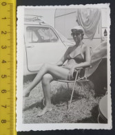 #16   Woman On Vacation - On The Beach In A Bathing Suit / Femme En Vacances - Sur La Plage En Maillot De Bain - Personnes Anonymes