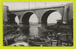 13 MARSEILLE N°629 Le Pont Du Vallon Des AUFFES En 1950 Bateaux Pêche Pêcheurs édit Tardy - Endoume, Roucas, Corniche, Beaches