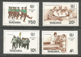 Tanzania 1986 Year, Mint Stamps MNH(**) Scout - Tanzanie (1964-...)