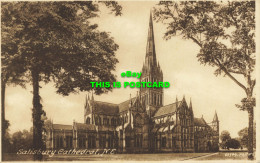 R607272 Salisbury Cathedral. N. E. 63749. Friths Series - Wereld