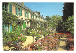 27 - Giverny - La Maison De Claude Monet En été, Au Milieu De La Journée - Autres & Non Classés
