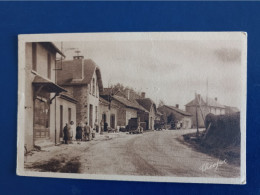 Ladignac-le-Long . Avenue De Châlus. - Autres & Non Classés