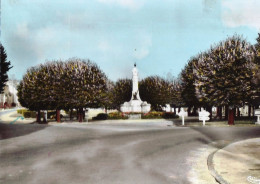 *CPM - 08 - SEDAN - Place Nassau - Monument 14 - 18 - Sedan