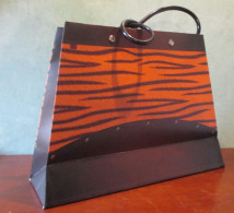 Sac Cadeau X 2 - Gift Bag Gd Mod. 31 X 23 X 10 Cm - Imitation Peaux Tigre Et Léopard - Frais Du Site Déduits - Other & Unclassified