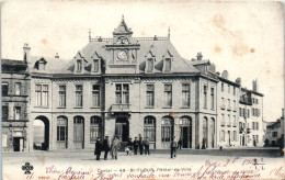 15 SAINT-FLOUR - L'hotel De Ville - Saint Flour