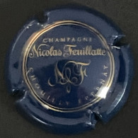 319 - 43 - Feuillatte Nicolas, Nom Et Initiales, Bleu Et Or Chouilly, Epernay (côte 1,5 €) Capsule De Champagne - Feuillate