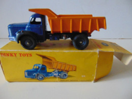 Camion " Berliet Benne Carrières " Dinky Toys, Meccano, Avec Sa Boite - Antikspielzeug