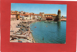 66------COLLIOURE--La Baie--les Barques De Pêche Et L'église Fortifiée---voir 2 Scans - Collioure