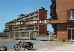 59 CAMBRAI AE#DC390 LE CENTRE HOSPITALIER MOTOCYCLETTE AU 1ER PLAN MOTO - Cambrai