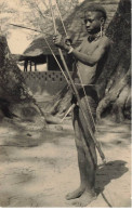 GUINEE FRANCAISE #FG54766 CONAKRY CHASSEUR A L ARC CONIAGUIS ETHNOLOGIQUE CARTE PHOTO 1938 - French Guinea