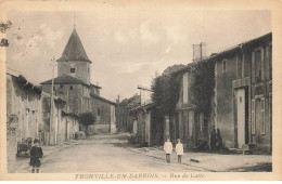 55 TRONVILLE EN BARROIS  AH#AL00497 RUE DE LATTE - Otros & Sin Clasificación