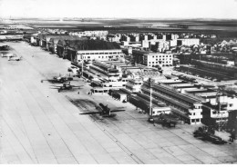 93 LE BOURGET AI#DC913 VUE AERIENNE DE L AEROGARE AVIONS EN STATIONNEMENT - Le Bourget