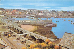 ROYAUME UNI AM#DC139 GUERNSEY PETER PORT FROM CASTLE CORNET VUE SUR LE PORT - Guernsey