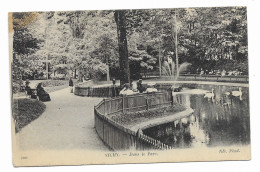 CPA - VICHY - Dans Le Parc - Animé - Cygnes - ND. Phot. - N° 200 - - Vichy