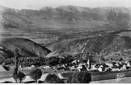 66 FONT ROMEU AN#MK0635 VUE SUR ODEILLE ET LA VILLE ESPAGNOLE DE PUIGCERDA AU FOND LA SIERRA DE CADI - Altri & Non Classificati