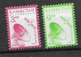 Kazakhstan Mnh ** Two Satellite Stamps From 1999 - Kazakistan