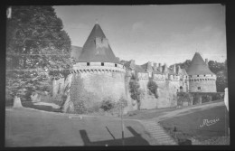 GRANDE PLAQUE DE VERRE, REMPARTS CHÂTEAU DE ROHAN. PONTIVY. MORBIHAN. 1950. - Glass Slides