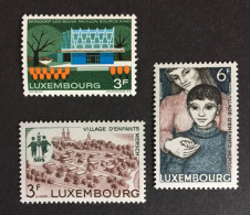 1968 Luxembourg - Mondorf Las- Bains Thermal Baths, SOS Children's Village Mersch - Unused ( Imperfect Gum ) - Nuevos