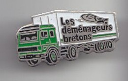 Pin's Les Déménageurs Bretons Camion Réf 4640 - Transports