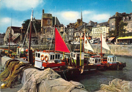 14 - Honfleur - L'avant Port Devant La Lieutenance - Honfleur