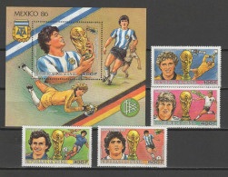 Guinea 1986 Football Soccer World Cup, Space Set Of 4 + S/s MNH - 1986 – México