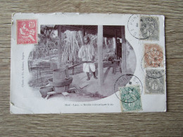 HAUT LAOS MOULIN A DECORTIQUER LE RIZ HOMME   TIMBRES CACHETS - Laos