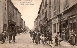 Givors Rue Victor-Hugo Rhône 69700 Cpa Ecrite Au Dos En 1916 En TB.Etat - Givors
