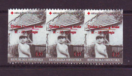 Croatia 1996 Charity Stamp Mi.No.79 RED CROSS Imperforated Triplet Without Vertical Serrations MNH - Croatia