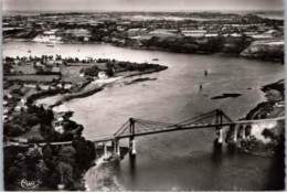 LEZARDIEUX. -  Vue Aérienne : Le Pont Suspendu.    -   Non Circulée.   Photographie Véritable. - Autres & Non Classés