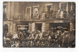 CARTE PHOTO * COMMERCE * CYCLES LA FRANCAISE DIAMANT * ARMES & MUNITIONS * CYCLISTES * Oblitéré LAUNAC - Otros & Sin Clasificación