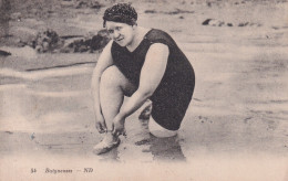 BAIGNEUSE - Natation