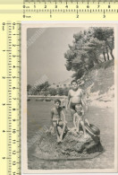 REAL PHOTO Kids Boys On Beach Garcons Sur Plage, Old Snapshot - Anonyme Personen