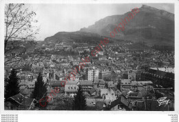 73.  CHAMBERY . Vue Générale Et Le Nivolet . - Chambery