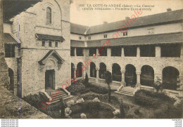 38.  LA COTE SAINT-ANDRE .  La Caserne . Ancien Séminaire . Première Cour D'entrée . - La Côte-Saint-André