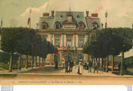 94.  NOGENT SUR MARNE .  La Place De La Mairie .  - Nogent Sur Marne