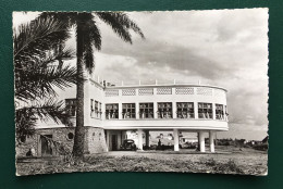 Yaoundé, Cercle Municipal, Lib "Au Messager", N° 1924 - Camerun