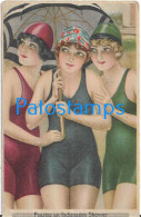 228118 ART ARTE THREE WOMEN IN SWIMSUITS AND UMBRELLA POSTAL POSTCARD - Sin Clasificación