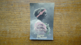 Ancienne Carte , Silhouette Ou Portrait D'une Jeune Fille - Silhouetkaarten