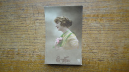 Ancienne Carte , Silhouette Ou Portrait D'une Jeune Fille - Siluette