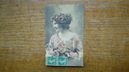 Ancienne Carte Assez Rare , Silhouette Ou Portrait D'une Jeune Fille - Siluette