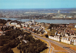 BORDEAUX  Cité Au Bord De L'autoroute Et Du Port Autonome  23 (scan Recto Verso)MG2807 - Bordeaux