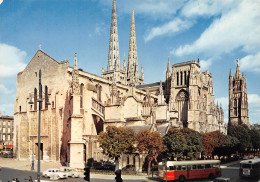 BORDEAUX  Les Bus Devant La Cathédrale 39 (scan Recto Verso)MG2808 - Bordeaux