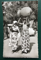 Jeunes élégantes Du Tchad, Lib "Au Messager", N° 1950 - Tsjaad