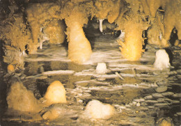 LES EYZIES DE TAYAC Grotte Du Grand Roc Gours A L Entree De La Grotte  23 (scan Recto Verso)MG2831 - Altri & Non Classificati