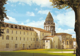 SAINTES Abbaye Aux Dames Avec Son Abside Du XIIe Siecle    6  (scan Recto Verso)MG2836 - Saintes