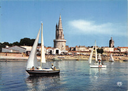 LA ROCHELLE  Voiliers Sortant Du Port    27 (scan Recto Verso)MG2850 - La Rochelle