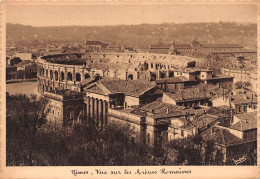 NIMES Vue Sur Les Arènes Romaines  26 (scan Recto Verso)MG2850BIS - Nîmes