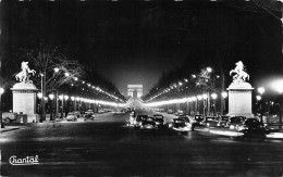 Chevaux  Avenue Des Champs Elysées  2 (scan Recto Verso)MG2850UND - Other Monuments