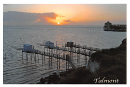 TALMONT Coucher De Soleil Sur Les Carrelets Et Sur L'église Ste Radegonde  26 (scan Recto Verso)MG2854 - Other & Unclassified